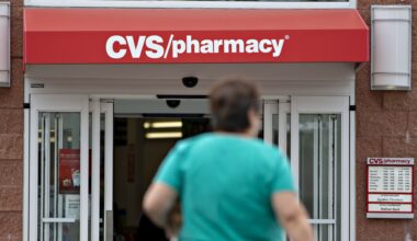CVS forecasts 2026 profit above estimates as turnaround plan takes effect