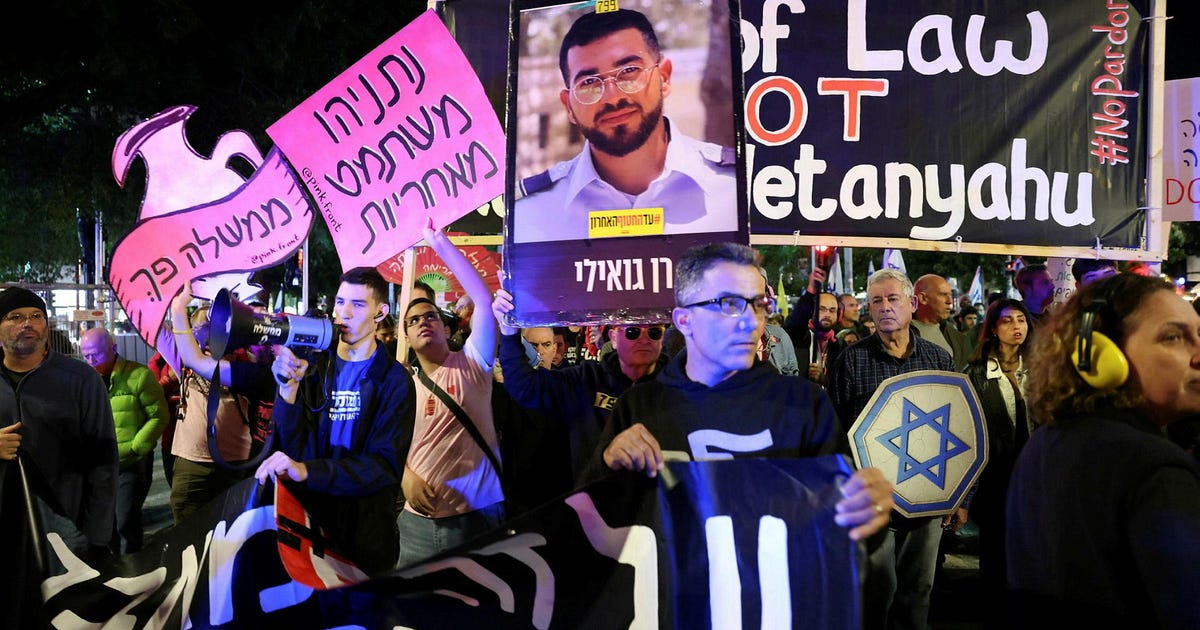 'Mr. President, There Will Be No Pardon for October 7': Thousands of Israelis Rally Against Netanyahu Gov't - Haaretz