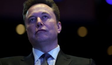 Musk denies $800 billion SpaceX valuation reports