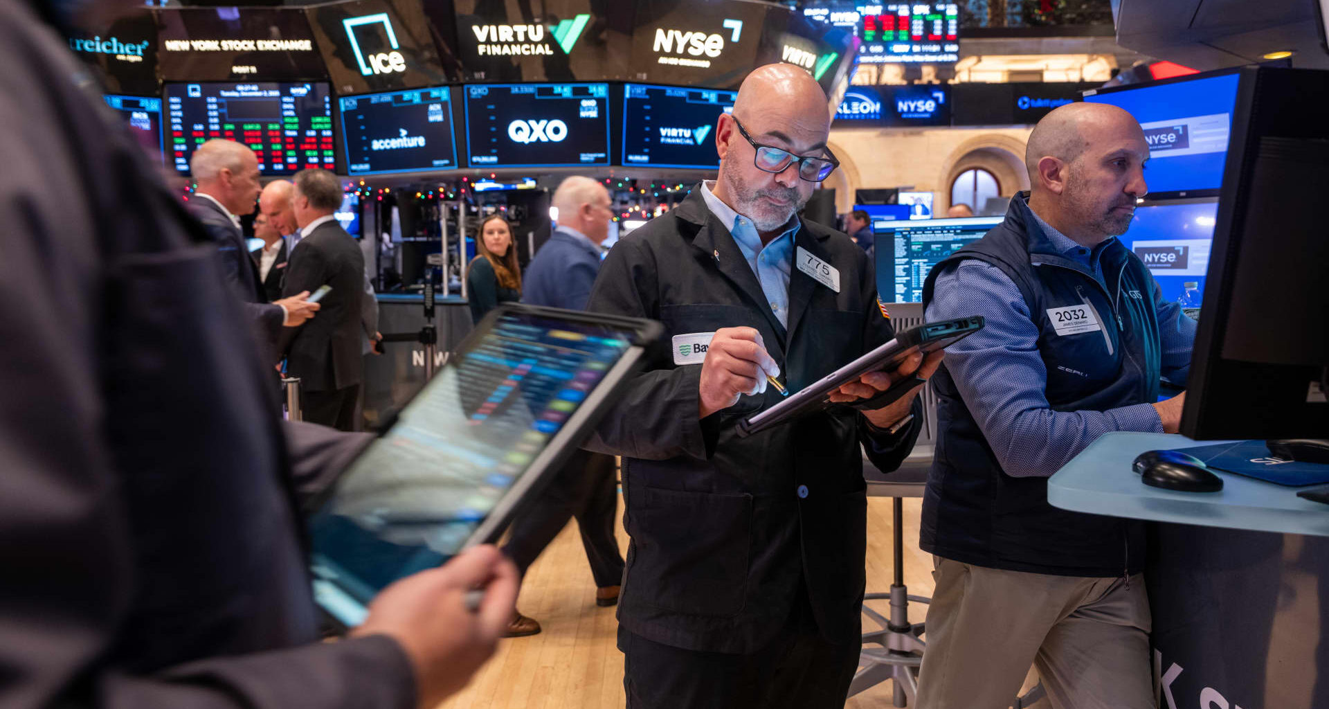 Stock market today: Live updates