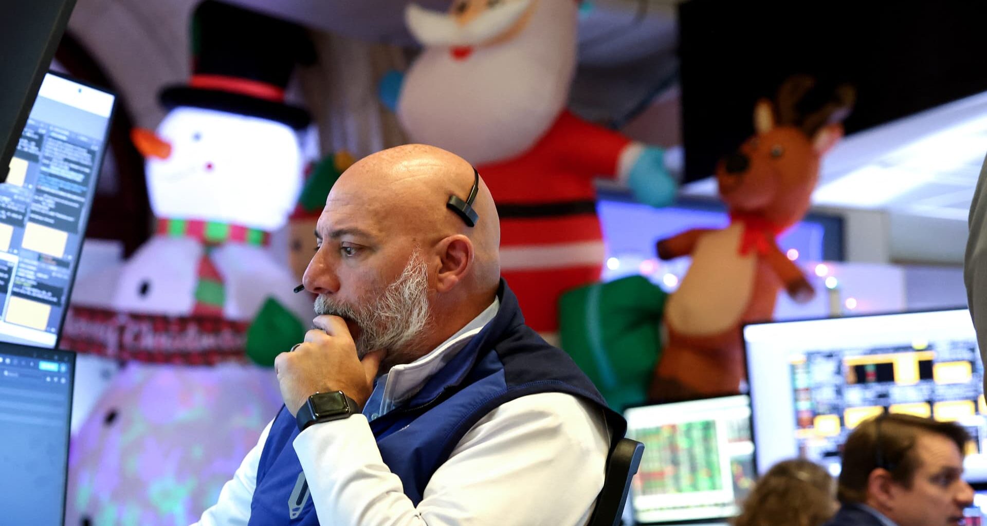 Stock market today: Live updates