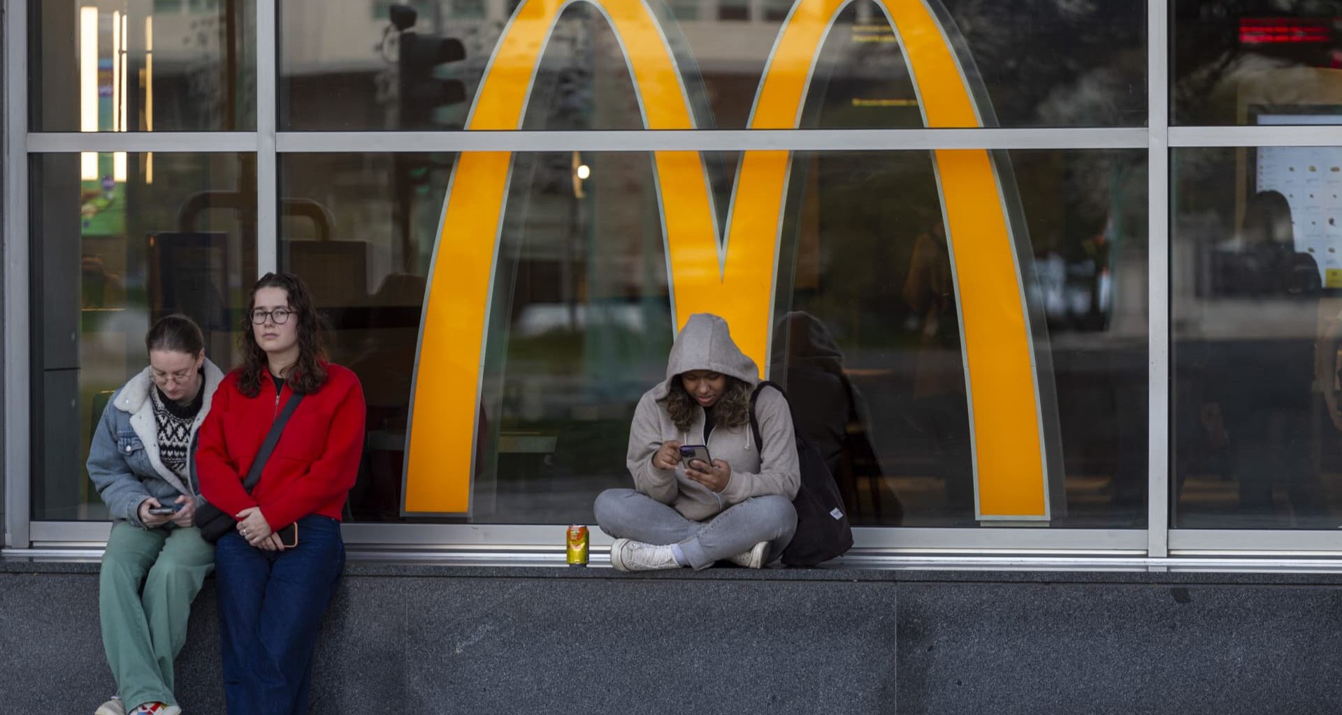 McDonald's to emphasize value by updating franchising standards