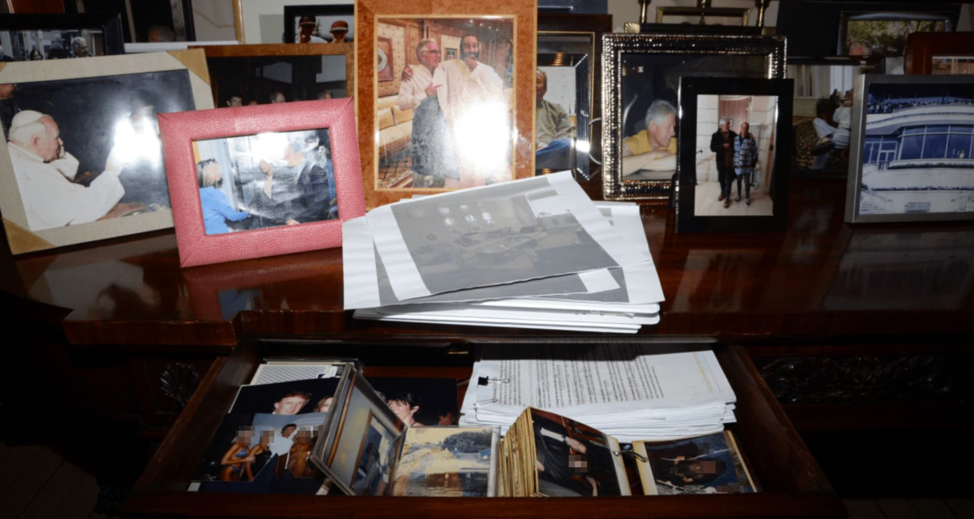 DOJ restores Trump photo after backlash