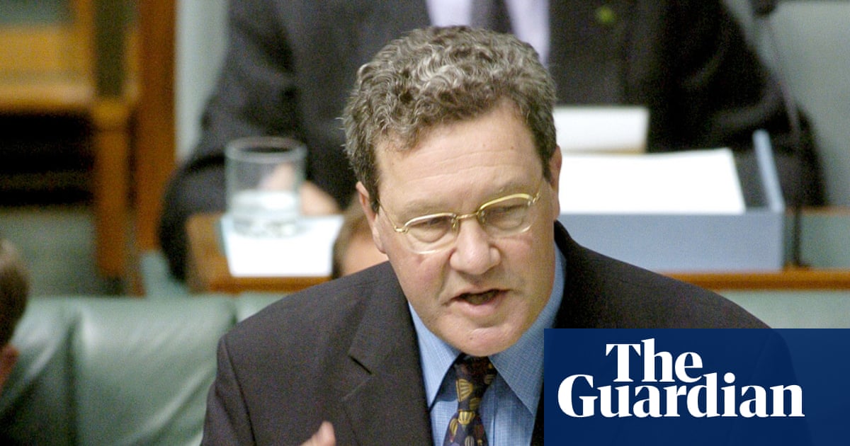 Cabinet papers reveal Alexander Downer warned of dire climate change outcomes in 2005 | Cabinet papers