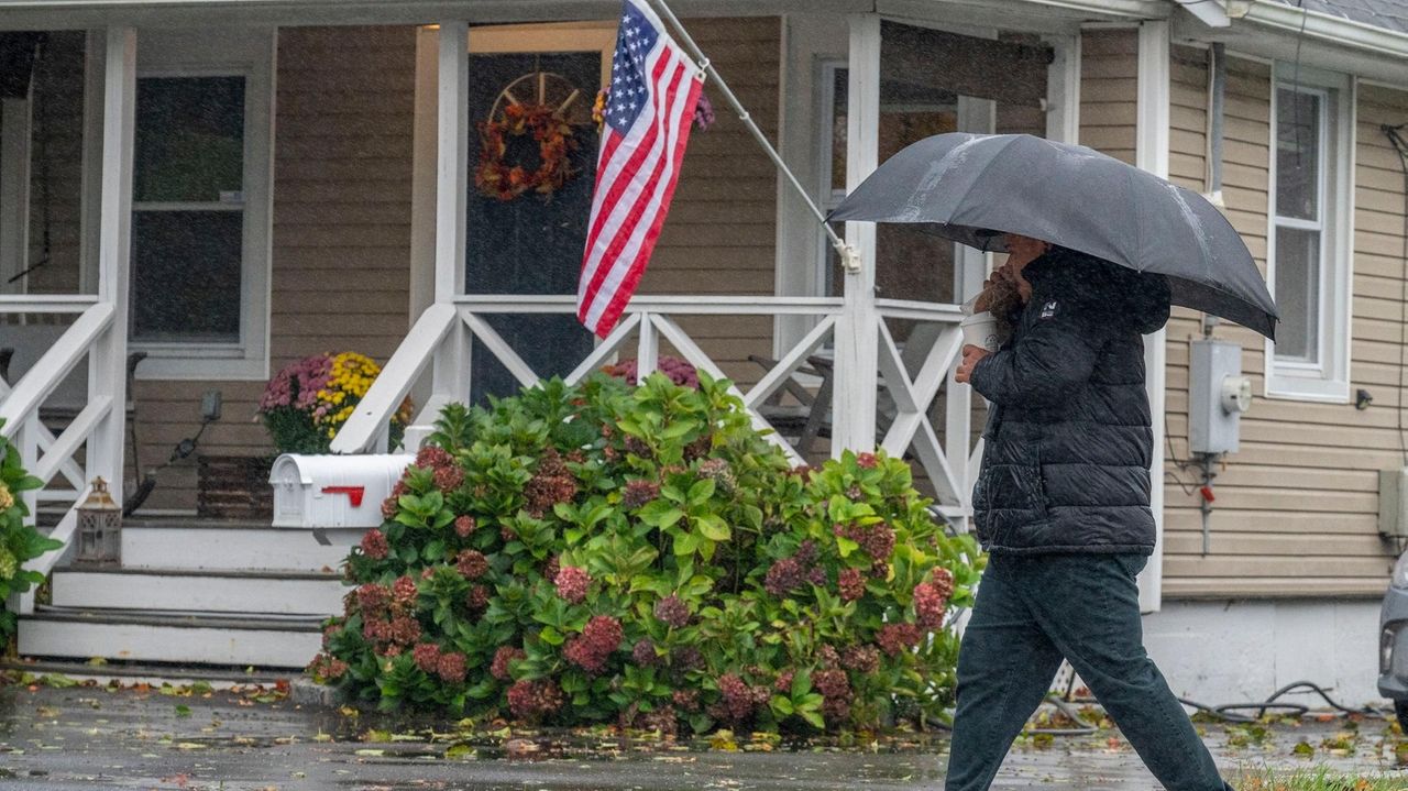 Long Island, NYC could be in for a messy morning commute on Tuesday, forecasters say
