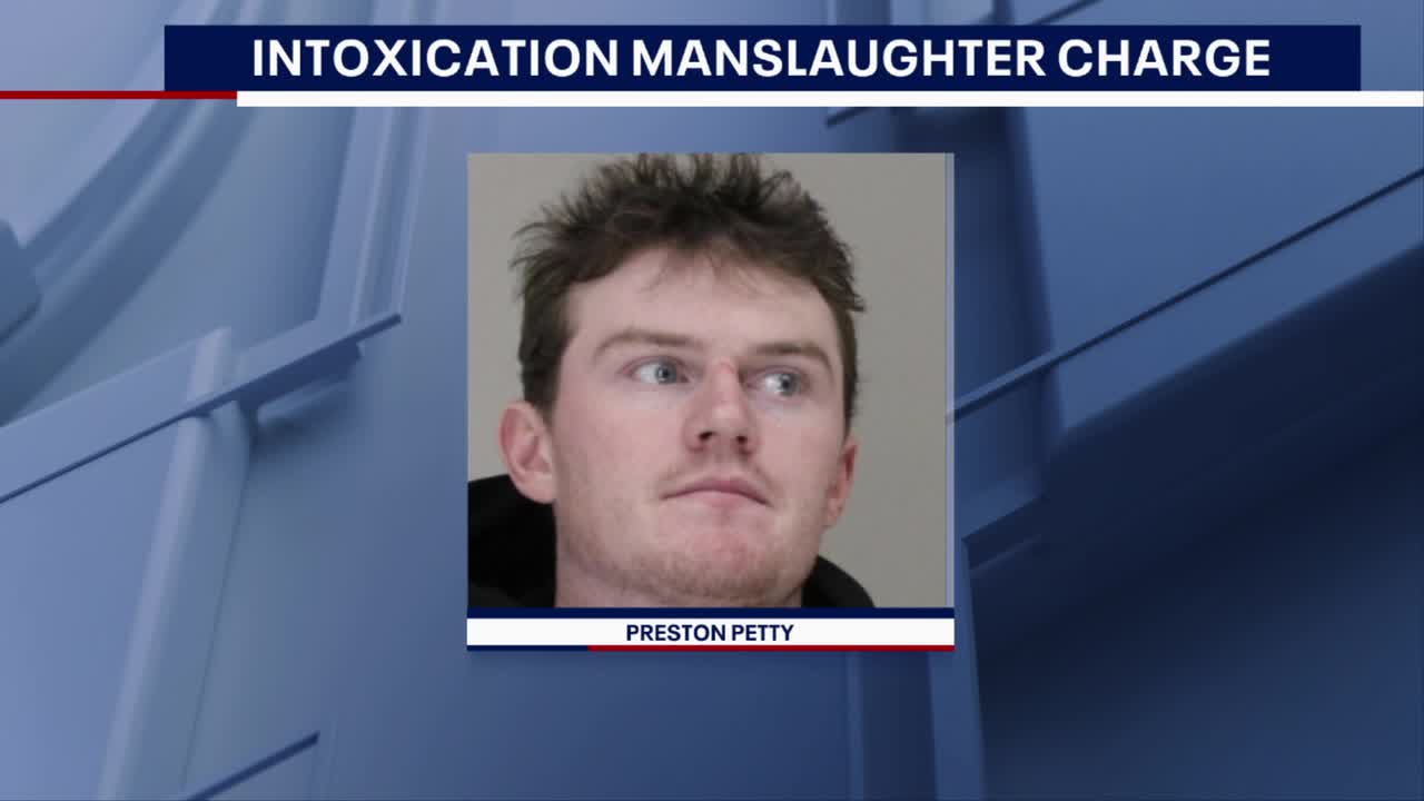 Speeding Tesla driver caused deadly Uptown Dallas crash, report says