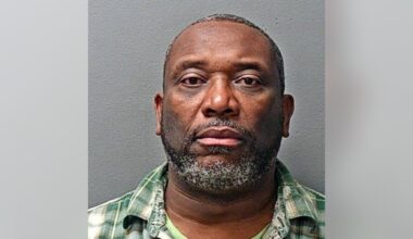 Fort Worth stabbing leads to 1 in critical condition, 1 arrested