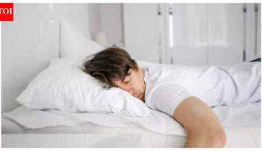 Are you sleeping too much? New research reveals how many hours adults really need for brain health |