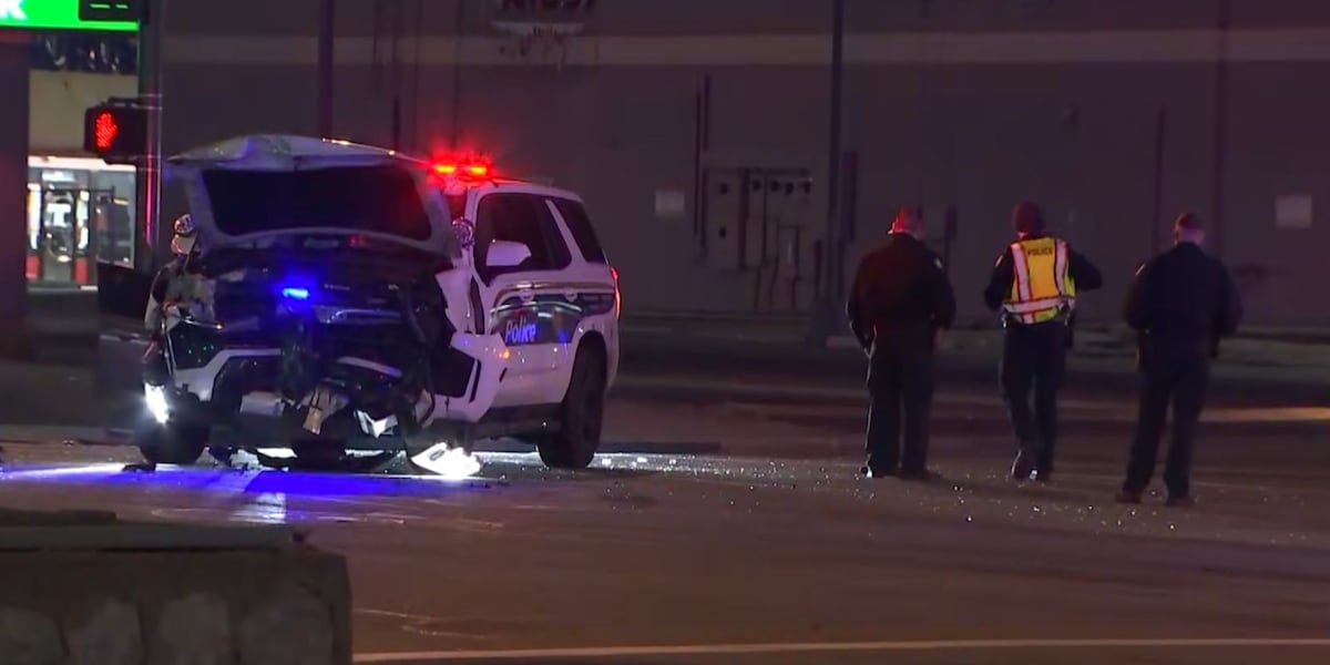 Suspected DUI driver cited after crashing into Phoenix PD cruiser