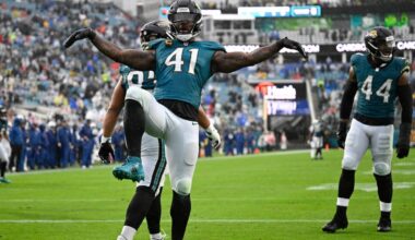 Daniel Jones hurt in Jaguars' 11th consecutive home win against the Colts, 36-19