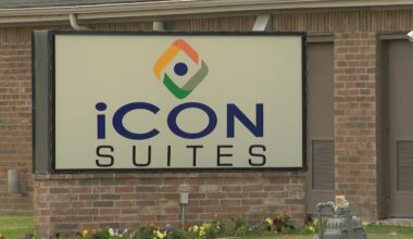 Two found dead in apparent murder-suicide at Dallas motel