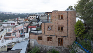 House in La Vicentina / Al Borde