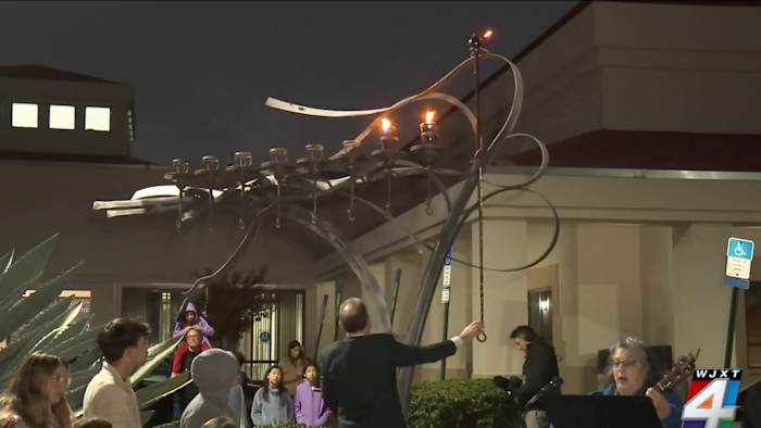 Jewish community in Jacksonville celebrates Hanukkah amid heightened security after Australia shooting