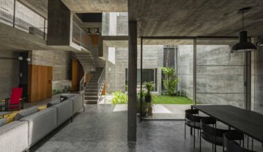 Cut Bend Fold Play House / Matharoo Associates