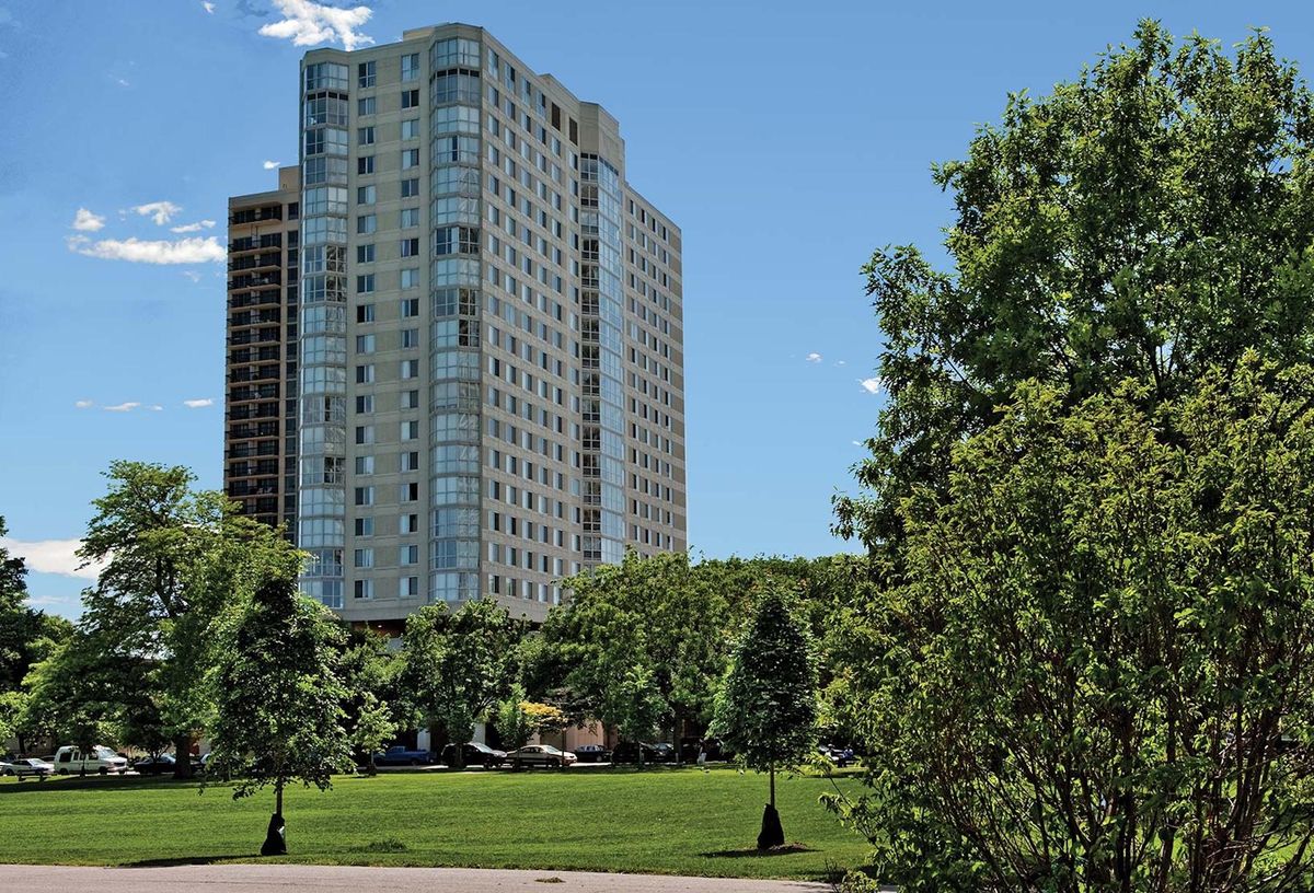 Nearly 1,500-Unit Chicago Multifamily Portfolio Set To Sell For $455M