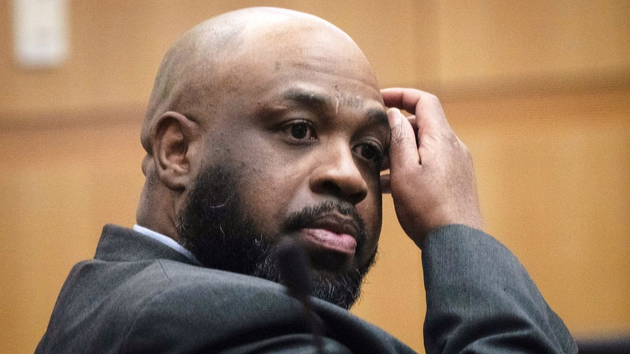 Arizona jury sentences man to death in string of killings in metro Phoenix during 2017