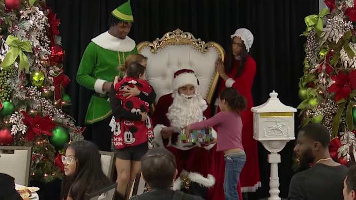 Spurs bring holiday cheer to local families with Elf Louise Project