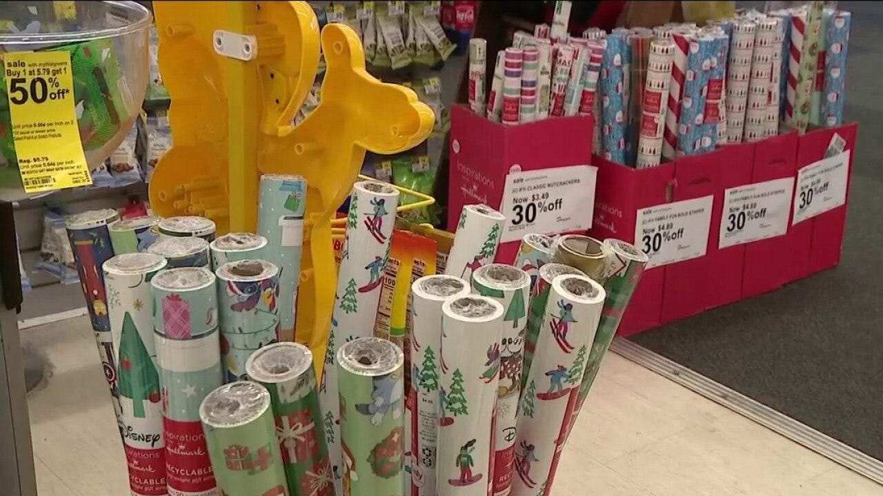 'It's the Christmas spirit': Last-minute shoppers flood Phoenix stores on Christmas Eve