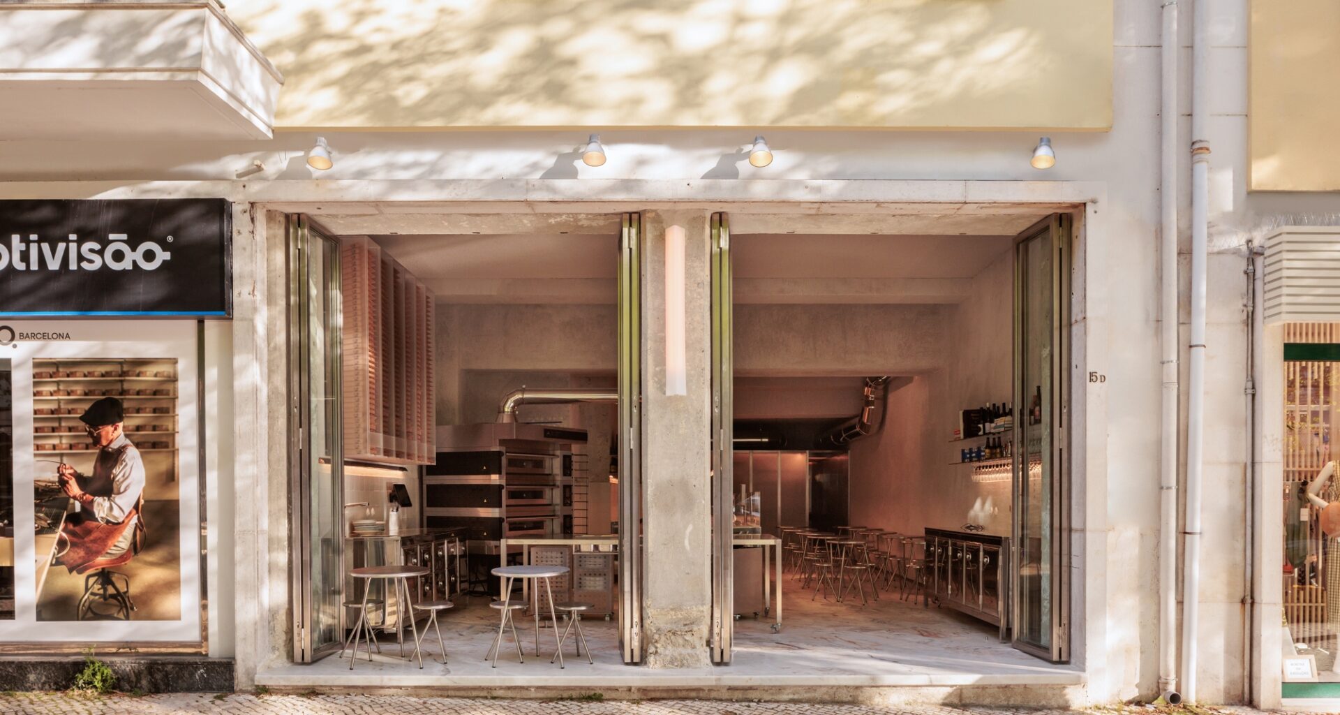 Lupita Pizzaria / XXXI.studio | ArchDaily