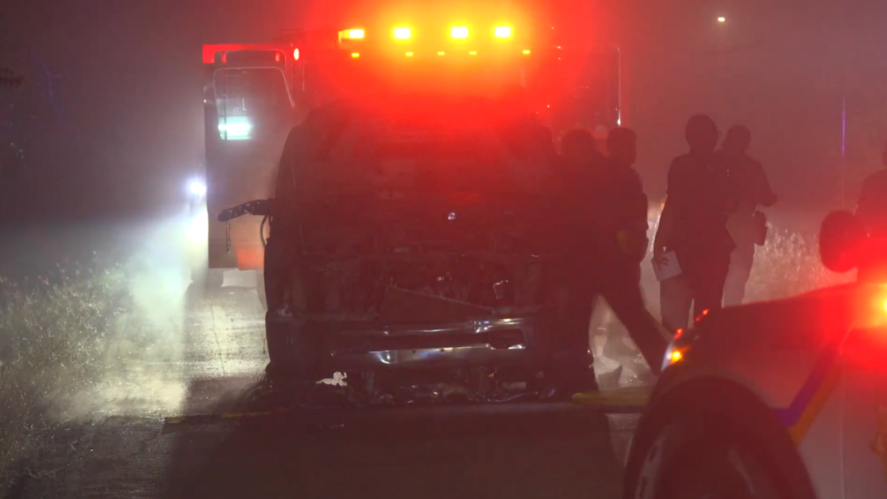 Houston firefighters discover body inside car fire in Almeda