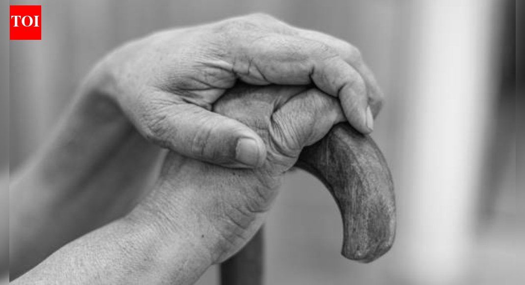 With 8–9 million dementia patients in India, these 5 brain workouts matter