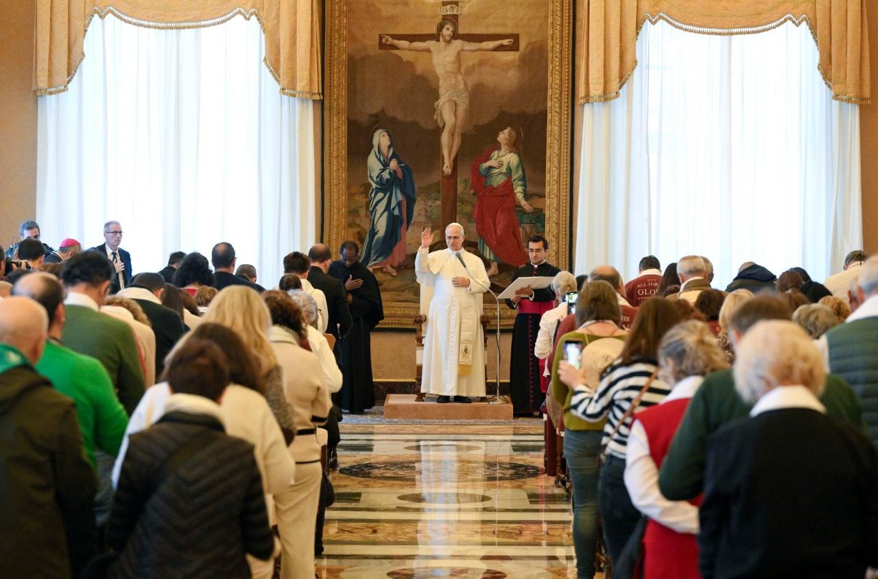 Pope to Spanish pilgrims: Follow Jesus with the saints' examples