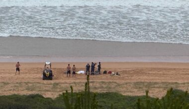 Man dead after boat flips off Sydney’s northern beaches, teen feared missing
