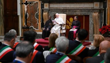 Pope Leo: Gambling ruins families