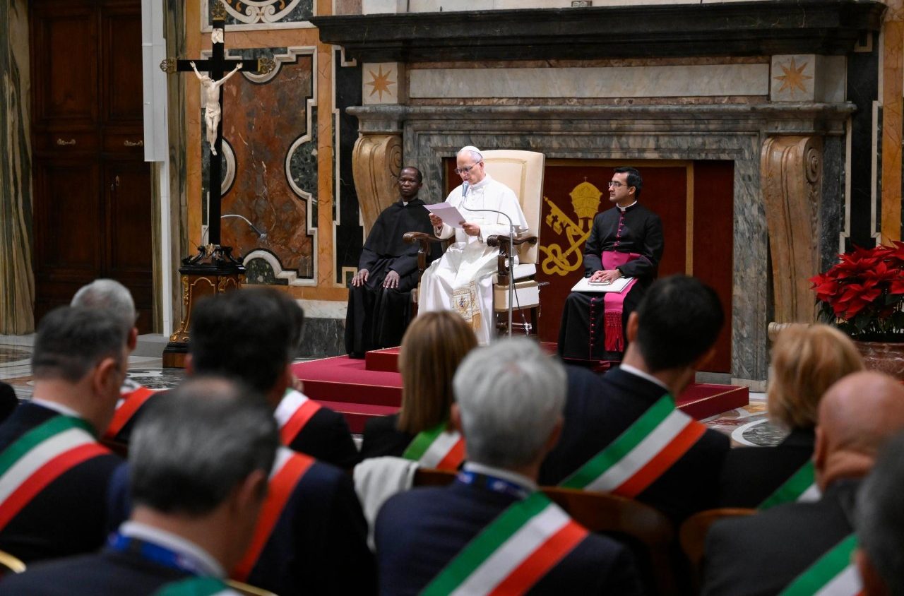 Pope Leo: Gambling ruins families