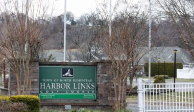 Harbor Links Golf Course booking system sparks controversy