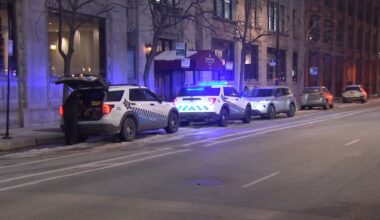 Chicago crime: 54-year-old man found stabbed to death inside home on West Jackson Boulevard in West Loop, police say