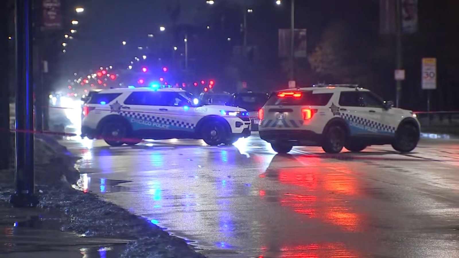Chicago shooting: 2 Cook County deputies shot at outside Mt. Sinai Hospital on California Avenue in Douglass Park, police say
