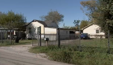 Jesus Varela accused of killing girlfriend and dumping her body, tried to solicit help from family member, court records state