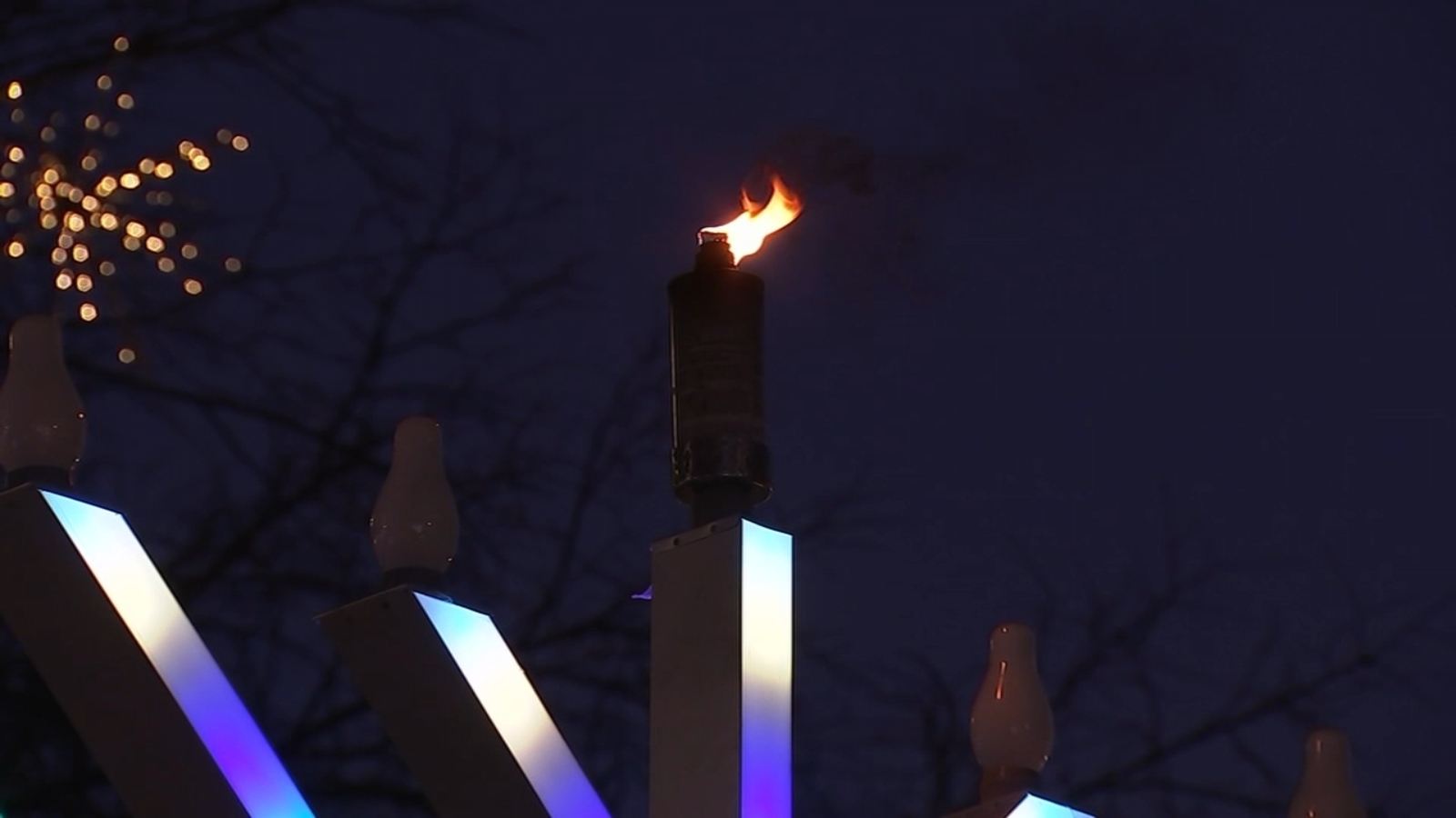 Chicago police elevate presence around Hanukkah 2025 events after Australia shooting at Bondi Beach targeting Jewish community