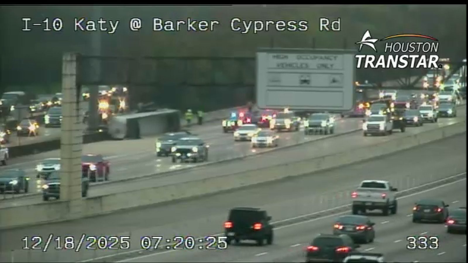 I-10 traffic: Crews working to clean up trailer's lost load on Katy Freeway eastbound before Barker Cypress Road