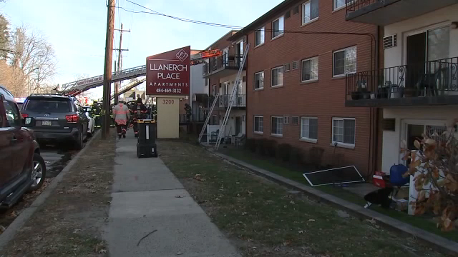 A firefighter and 5 others hospitalized after apartment fire in Drexel Hill