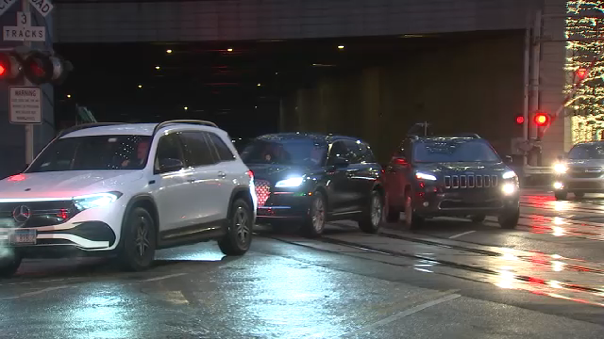Cars caught on Metra railroad tracks at 333 N. Canal Street. Traffic is backed up in the area due to the closure of the Lake Street river bridge.