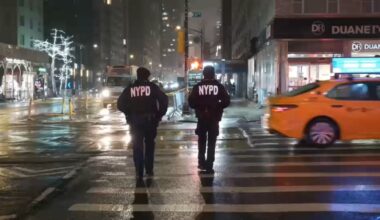 Police search for suspected shooter after man shot in the chest in Midtown Manhattan