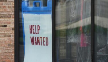 US filings for jobless benefits fall to 191,000, lowest since September of 2022