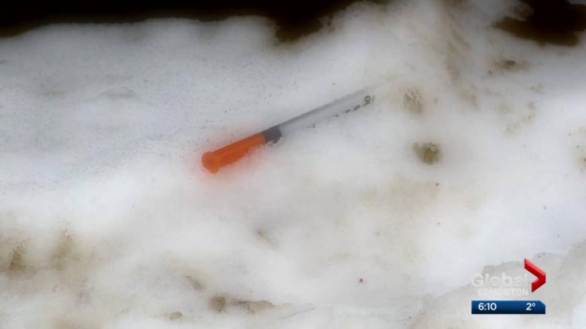 Click to play video: 'Reports of needles have dropped since Edmonton’s supervised consumption sites opened'