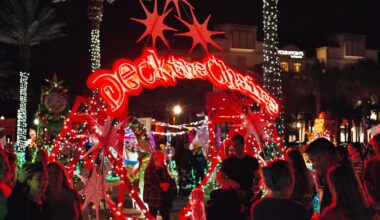 Deck the Chairs kicks off another year of holiday fun