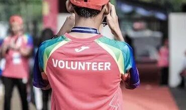 Blue Zones Project Scottsdale partnered with various organizations to deliver holiday meals to 450 Scottsdale families on Dec. 12.