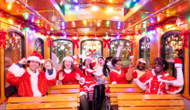 From twinkling lights to cheesesteaks, Philly’s holiday trolley tours have it all