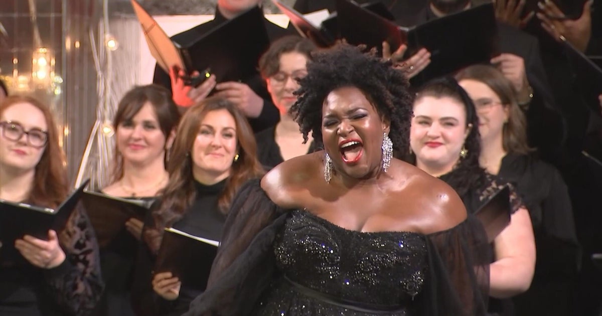 Opera star returns home to Philadelphia for Wanamaker holiday concert