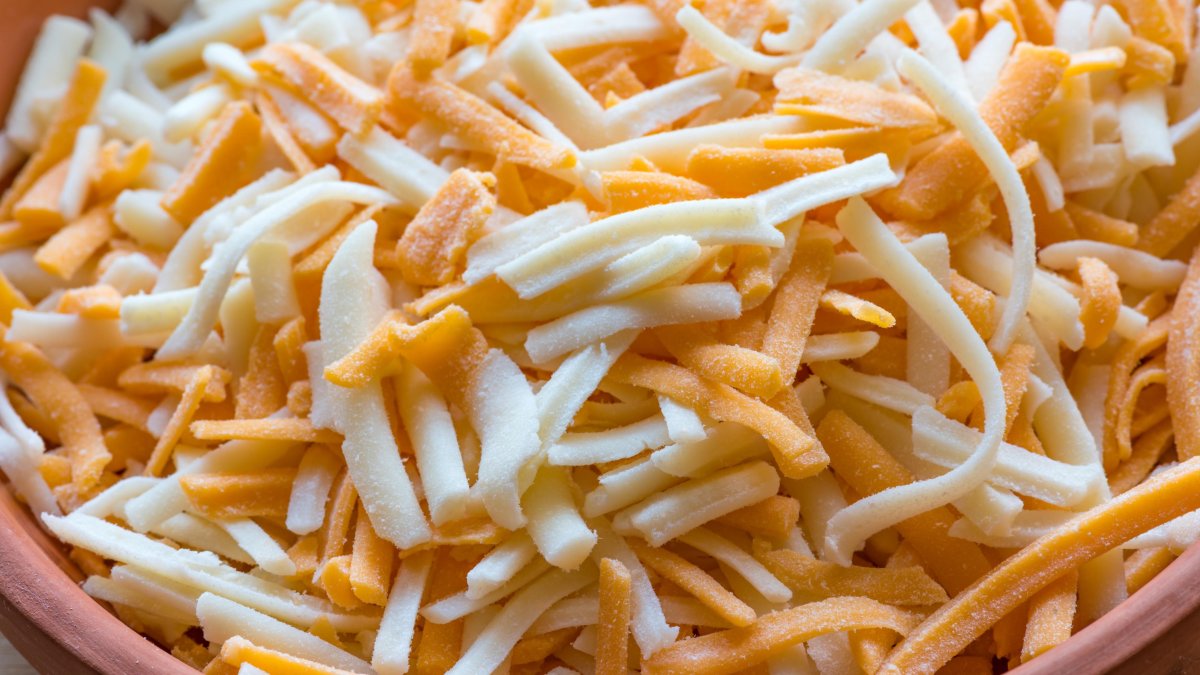 Shredded cheese recall announced by FDA over metal pieces – NBC New York
