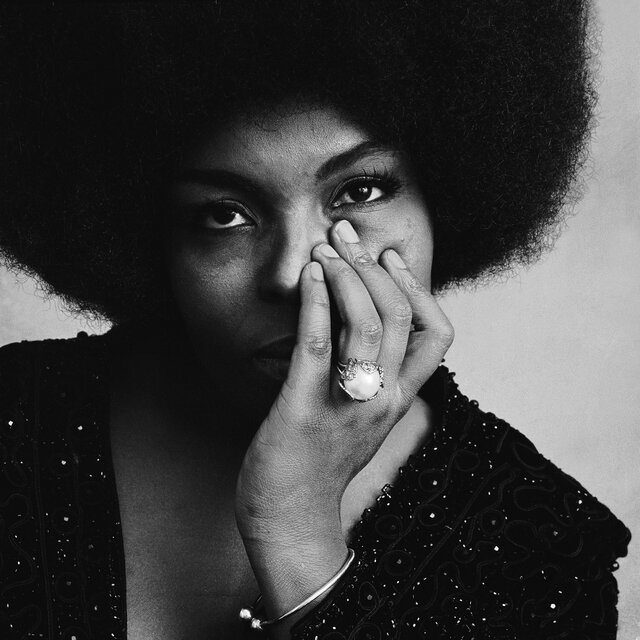 portrait of Roberta Flack