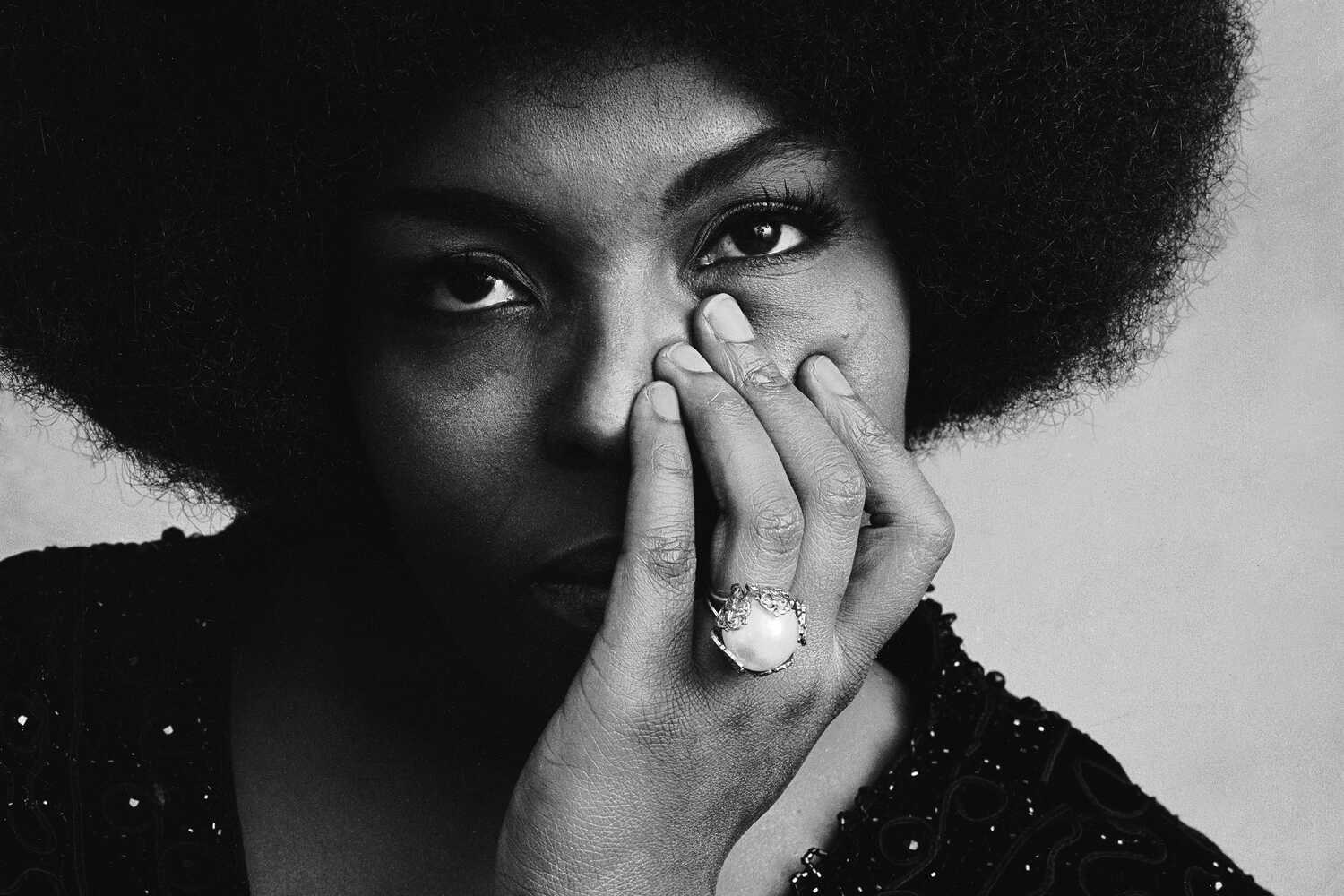 portrait of Roberta Flack