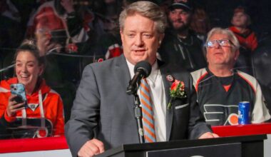 Philadelphia Flyers suspend radio broadcaster for inappropriate hot mic comment