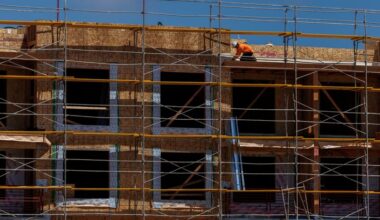 US homebuilder sentiment inches up to eight-month high December