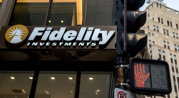 Fidelity customers lose 401(k) access. Some call it a 'mind-boggling' power grab. But the company says it's about safety